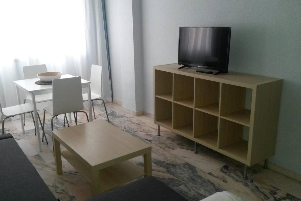 Apartamento Wifi,parking Y Piscina En Frente Fibes Appartement *